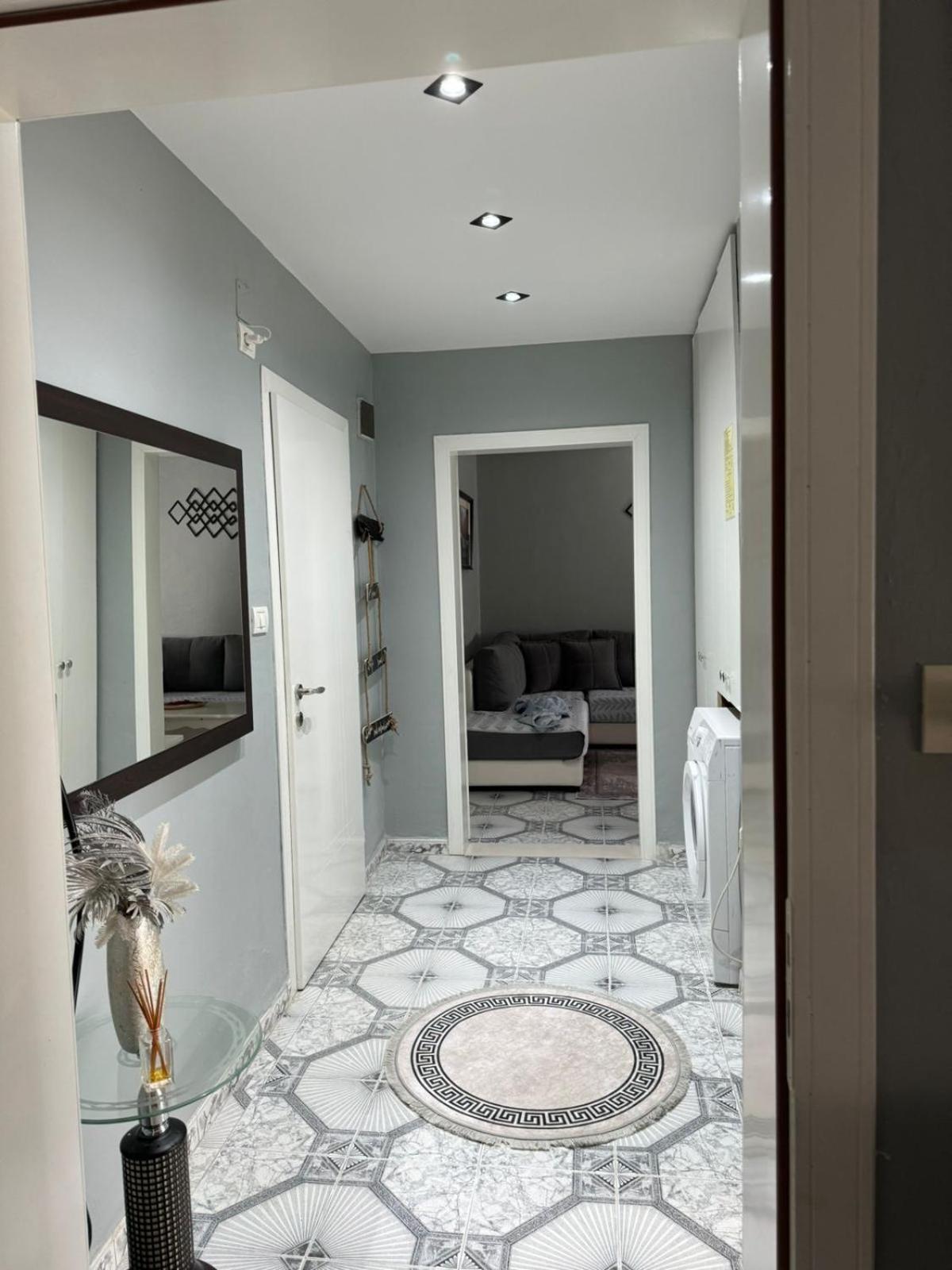 Temali Apartment Shkoder Bagian luar foto